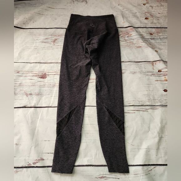Beyond Yoga High Waisted Leggings Size Small - Picture 2 of 5